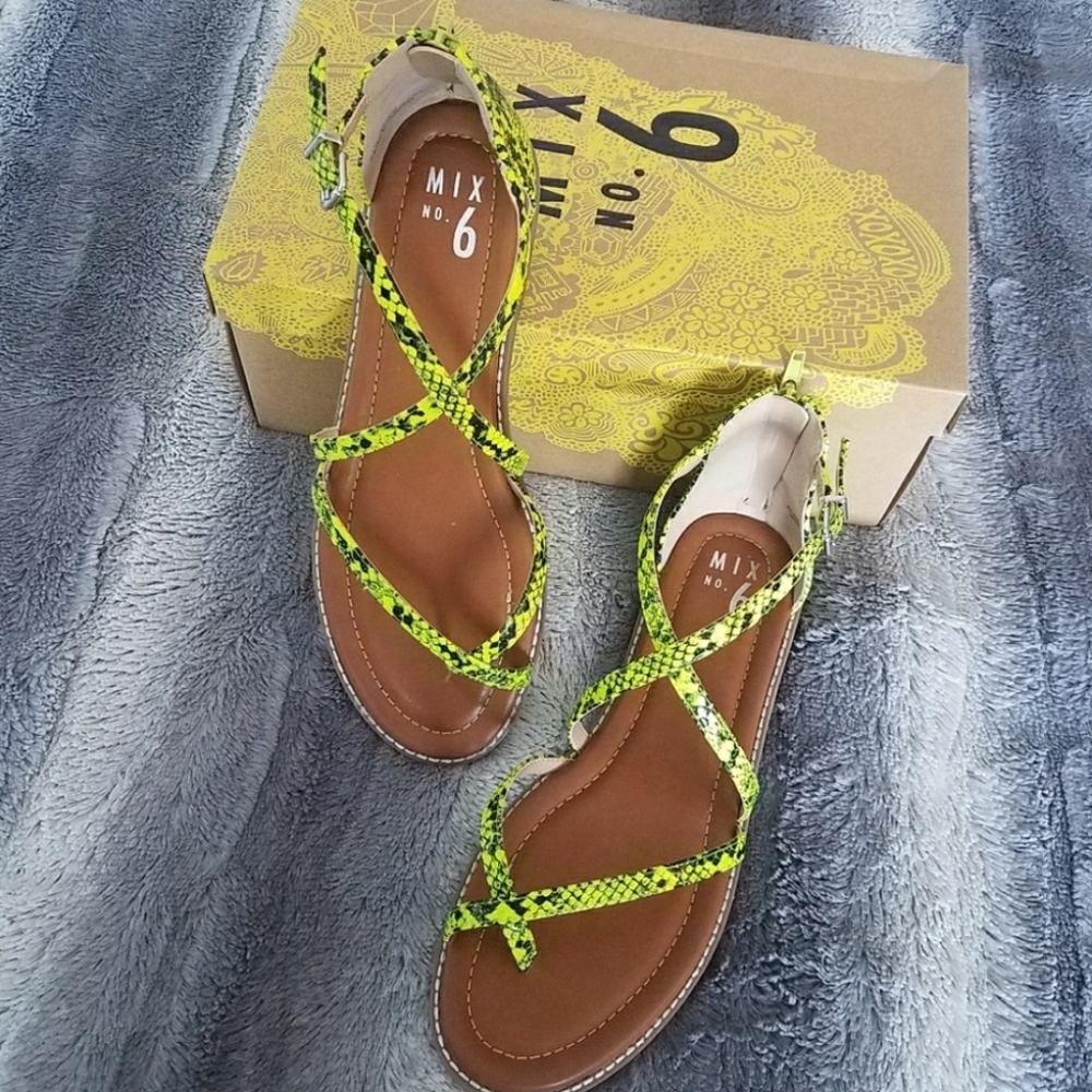Mix No. 6 snake print sandals NWOT